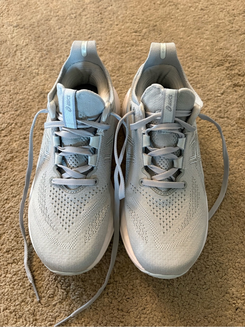 ASICS Gel Nimbus 26 Light Grey/Silver Running Shoe Size 6